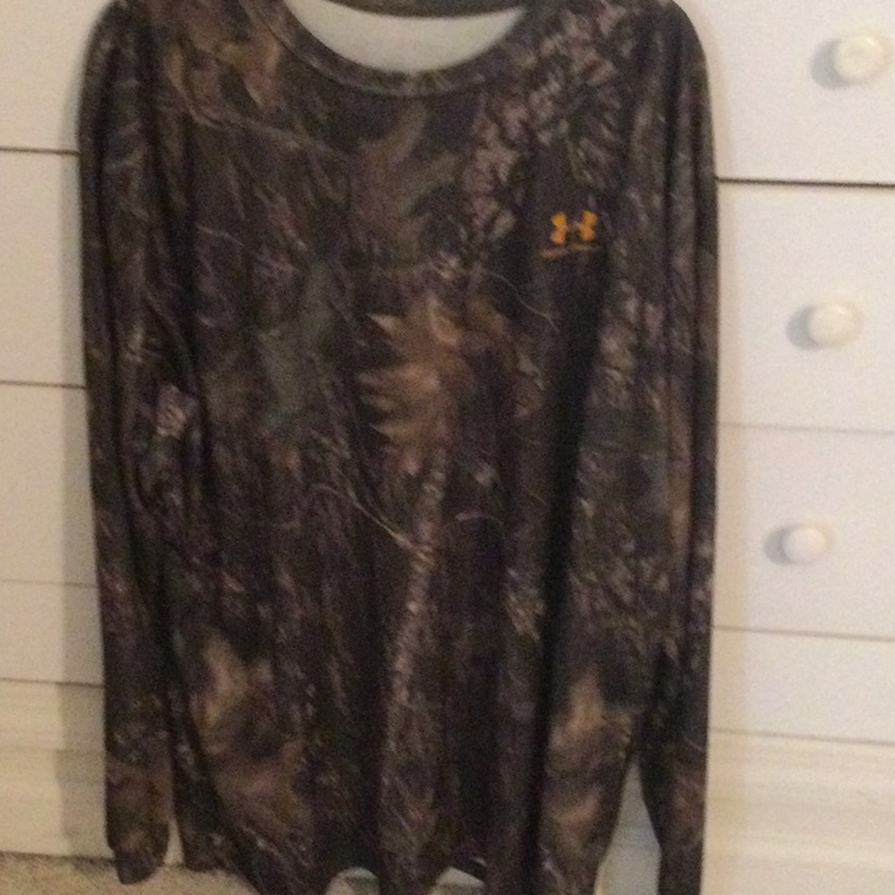 Men’s Under Armour Top